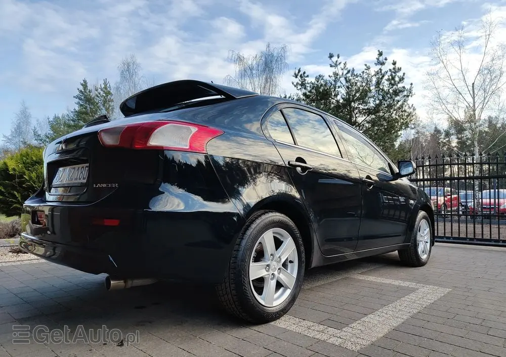 MITSUBISHI Lancer 1.8 Intense