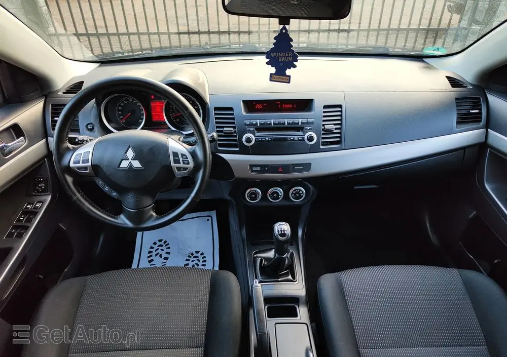 MITSUBISHI Lancer 1.8 Intense