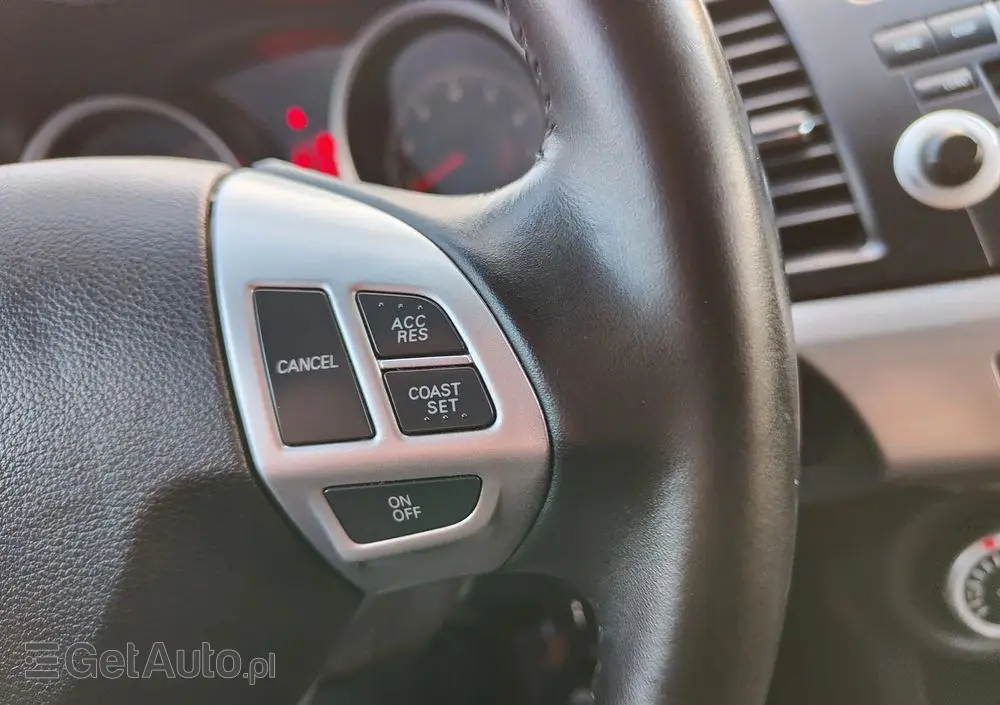 MITSUBISHI Lancer 1.8 Intense