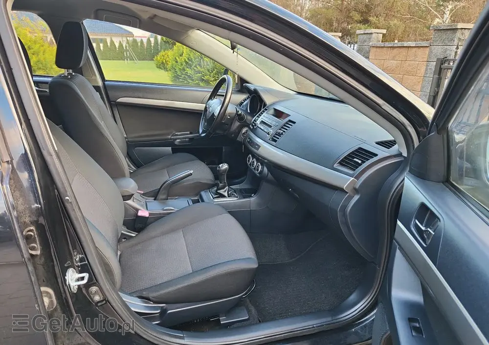 MITSUBISHI Lancer 1.8 Intense