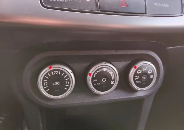 MITSUBISHI Lancer 1.8 Intense