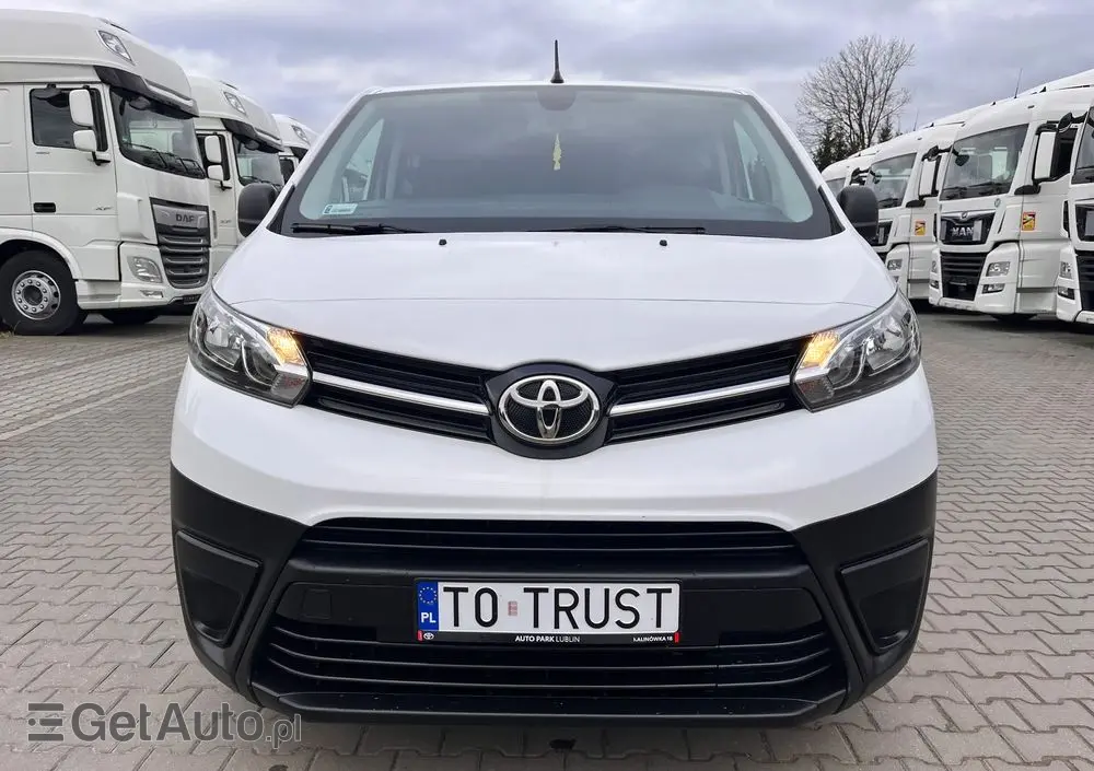 TOYOTA PROACE VERSO LONG / BRYGADÓWKA / SALON POLSKA / BEZWYPADKOWA / DOSTĘPNA OD RĘKI 