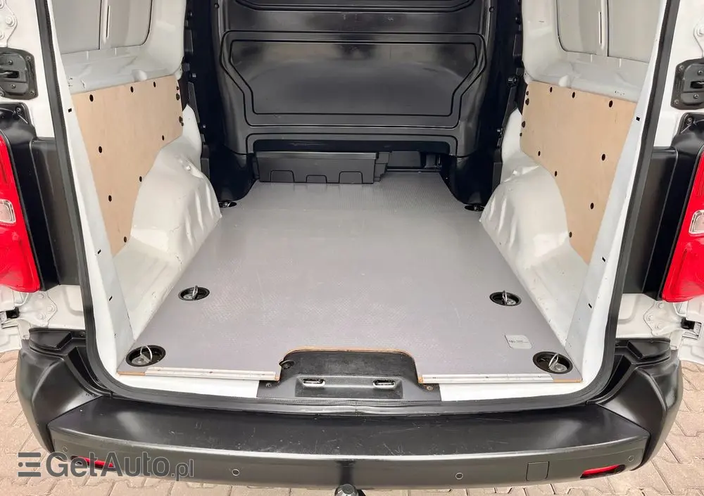 TOYOTA PROACE VERSO LONG / BRYGADÓWKA / SALON POLSKA / BEZWYPADKOWA / DOSTĘPNA OD RĘKI 