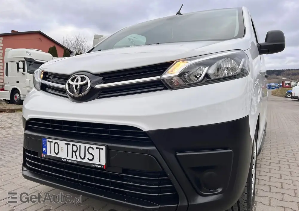 TOYOTA PROACE VERSO LONG / BRYGADÓWKA / SALON POLSKA / BEZWYPADKOWA / DOSTĘPNA OD RĘKI 