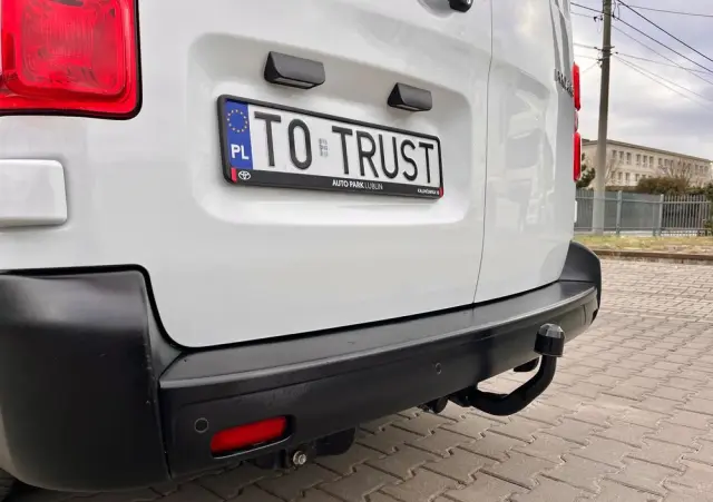 TOYOTA PROACE VERSO LONG / BRYGADÓWKA / SALON POLSKA / BEZWYPADKOWA / DOSTĘPNA OD RĘKI 