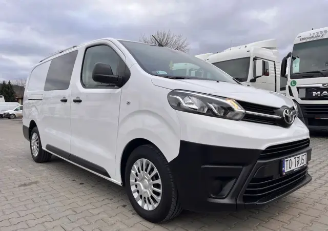TOYOTA PROACE VERSO LONG / BRYGADÓWKA / SALON POLSKA / BEZWYPADKOWA / DOSTĘPNA OD RĘKI 