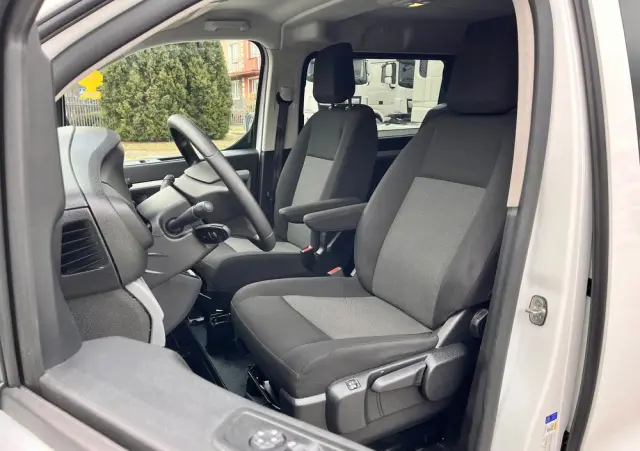 TOYOTA PROACE VERSO LONG / BRYGADÓWKA / SALON POLSKA / BEZWYPADKOWA / DOSTĘPNA OD RĘKI 