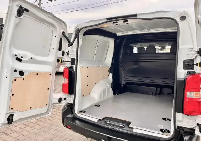 TOYOTA PROACE VERSO LONG / BRYGADÓWKA / SALON POLSKA / BEZWYPADKOWA / DOSTĘPNA OD RĘKI 