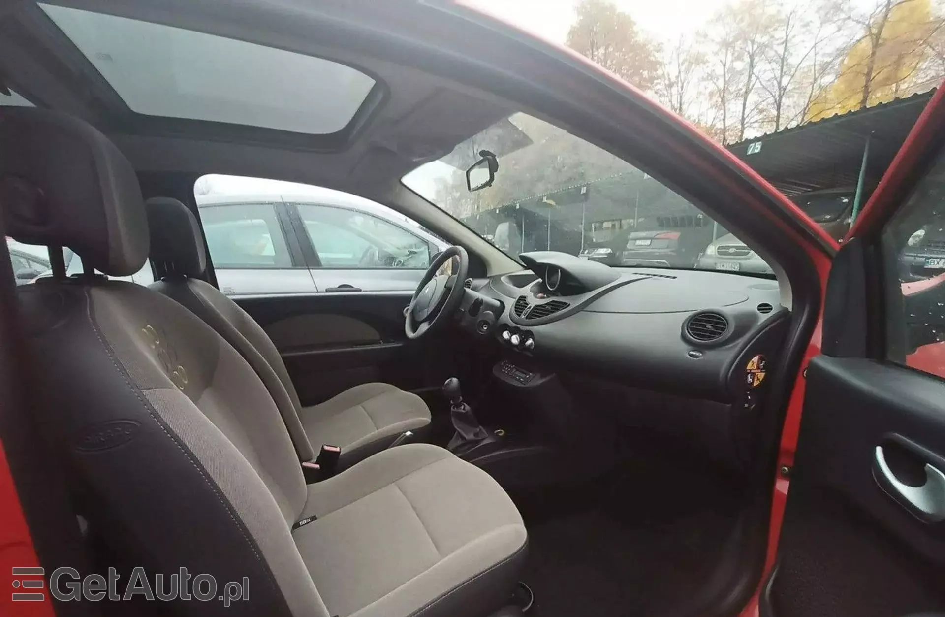 RENAULT Twingo 