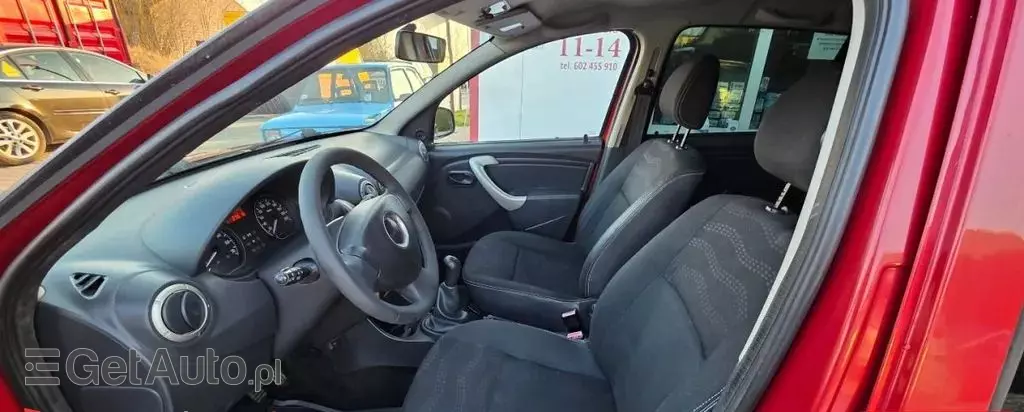 DACIA Sandero 