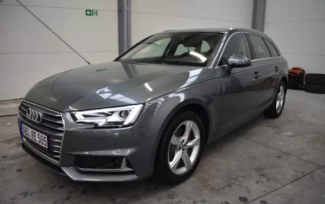 AUDI A4 35 TDI S tronic