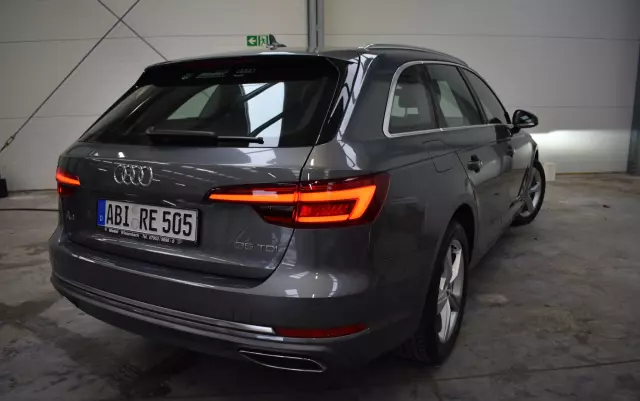 AUDI A4 35 TDI S tronic