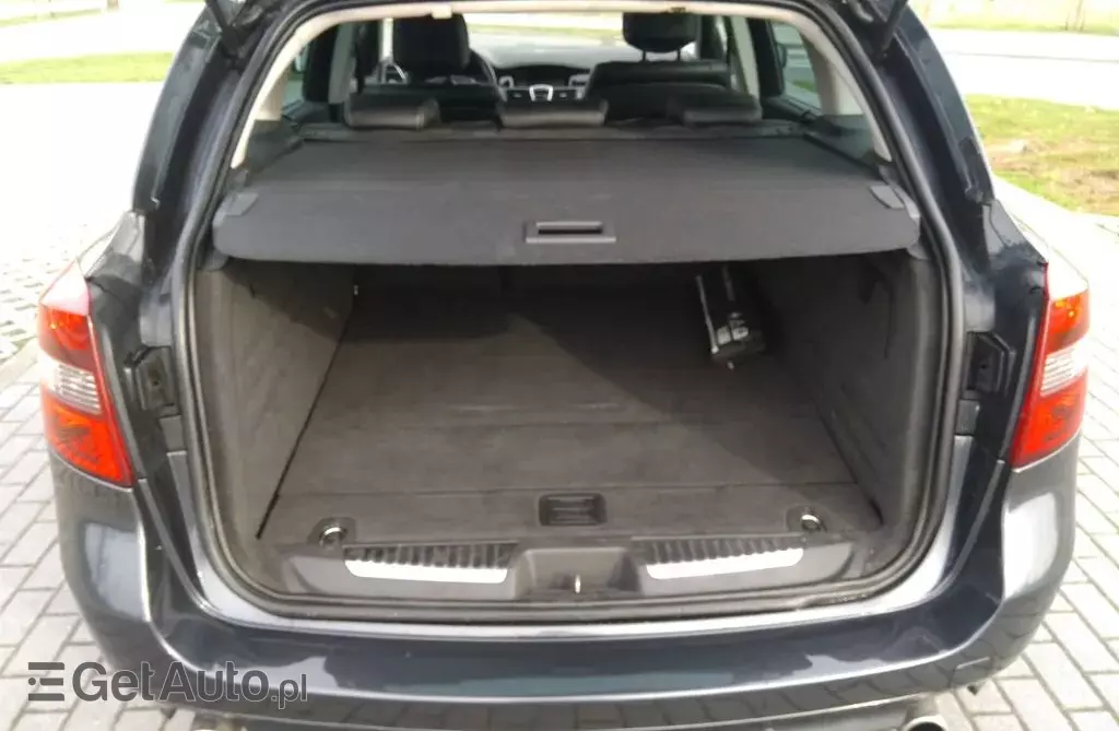 RENAULT Laguna Initiale 175 Aut.