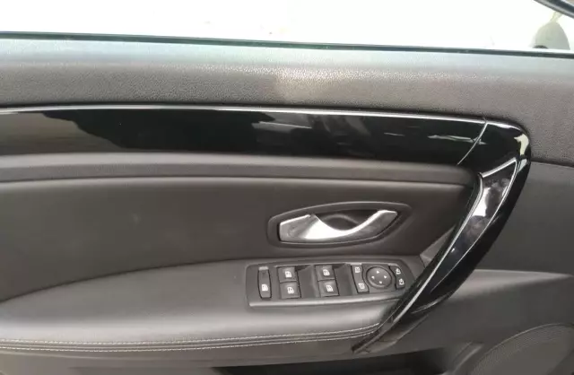 RENAULT Laguna Initiale 175 Aut.