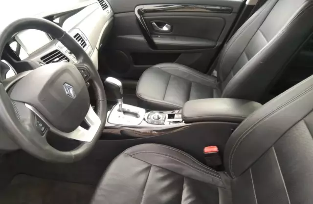 RENAULT Laguna Initiale 175 Aut.