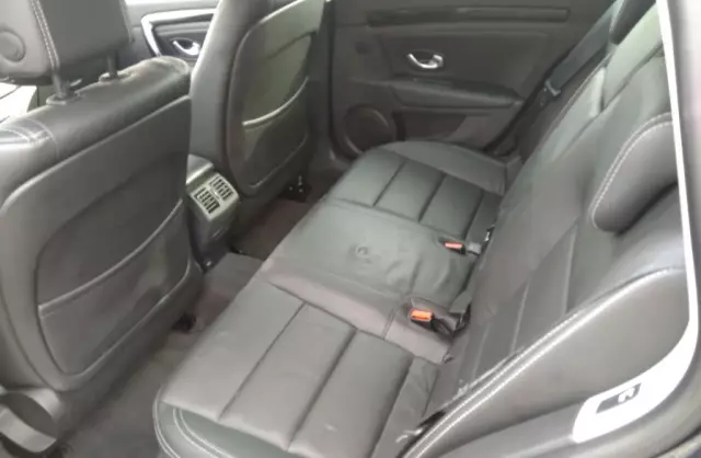 RENAULT Laguna Initiale 175 Aut.