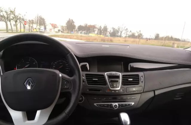 RENAULT Laguna Initiale 175 Aut.