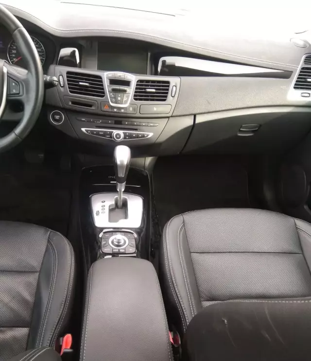 RENAULT Laguna Initiale 175 Aut.