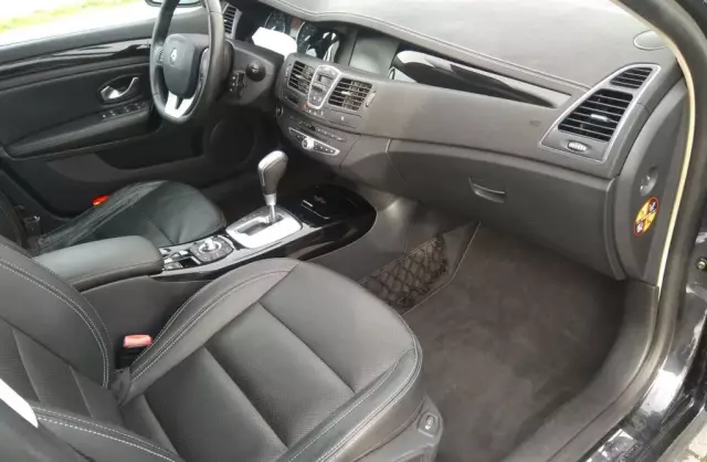 RENAULT Laguna Initiale 175 Aut.