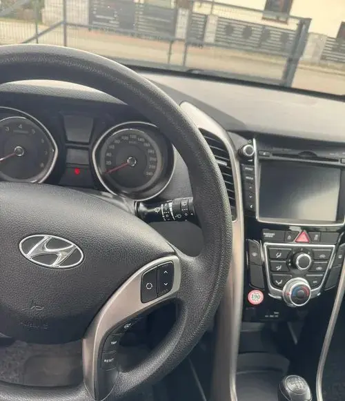 HYUNDAI I30 