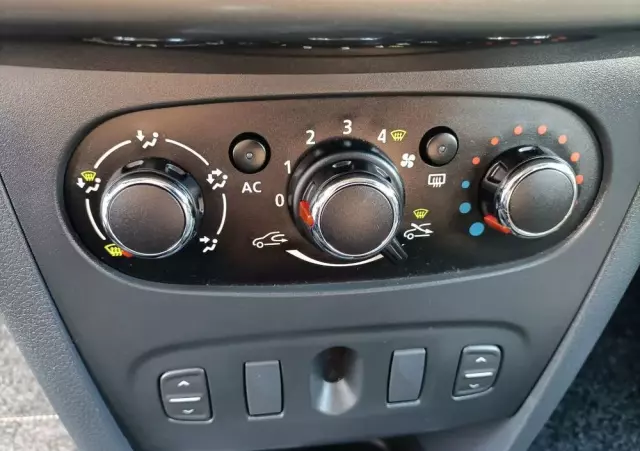 DACIA Sandero 0.9 TCe Laureate