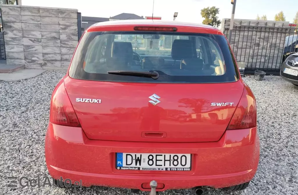 SUZUKI Swift 
