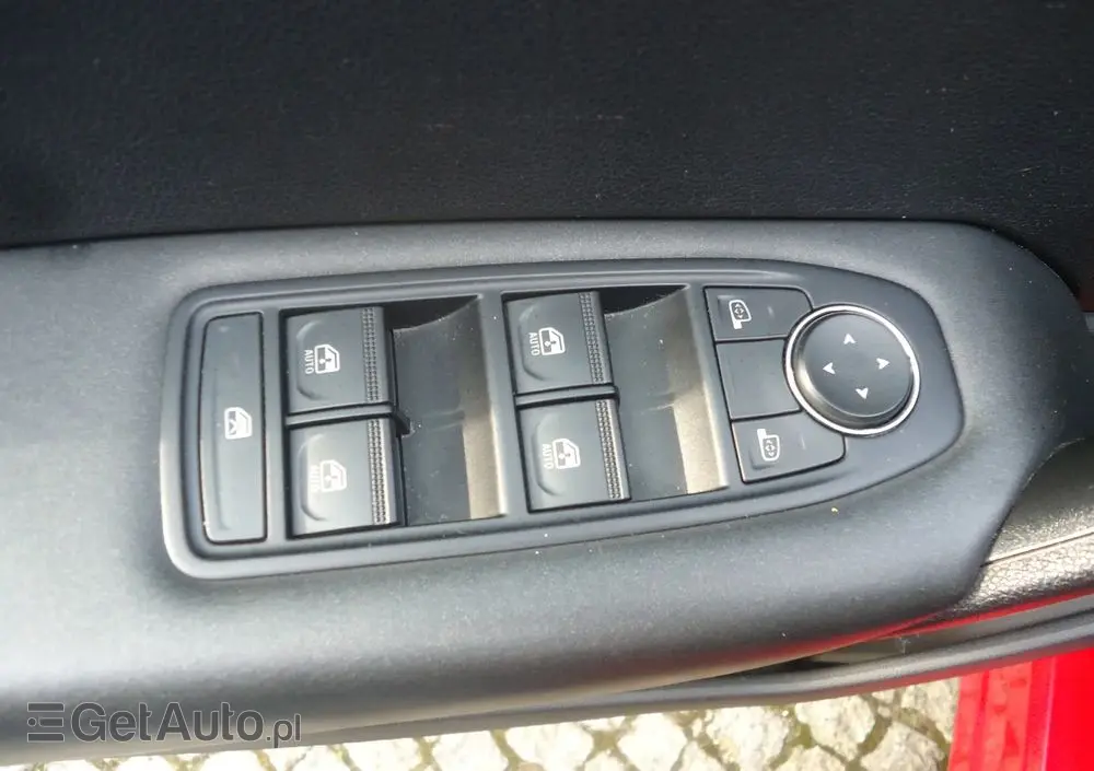 RENAULT Captur 1.0 TCe Equilibre