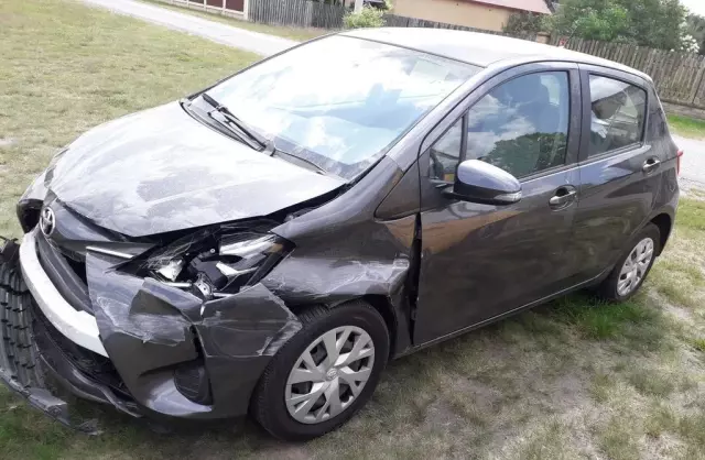 TOYOTA Yaris 1.0 VVT-i (69 KM)