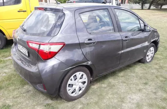 TOYOTA Yaris 1.0 VVT-i (69 KM)