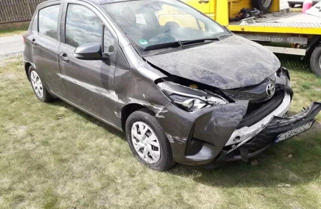 TOYOTA Yaris 1.0 VVT-i (69 KM)