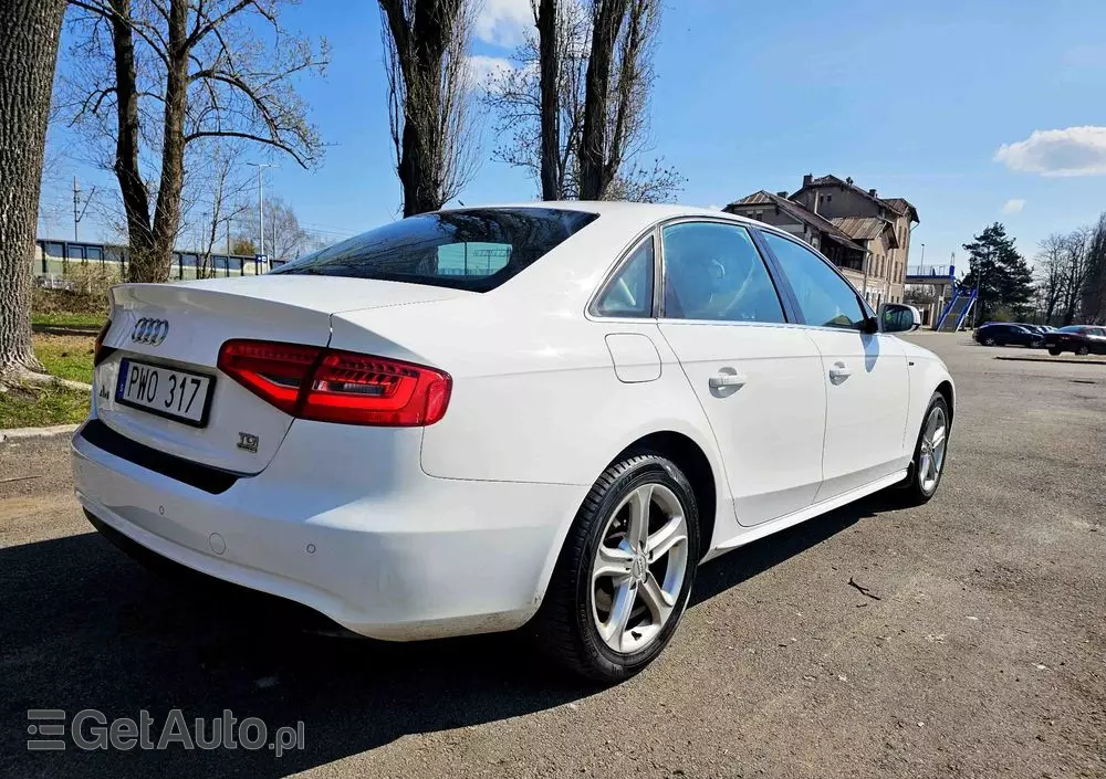 AUDI A4 2.0 TDI Quattro Line