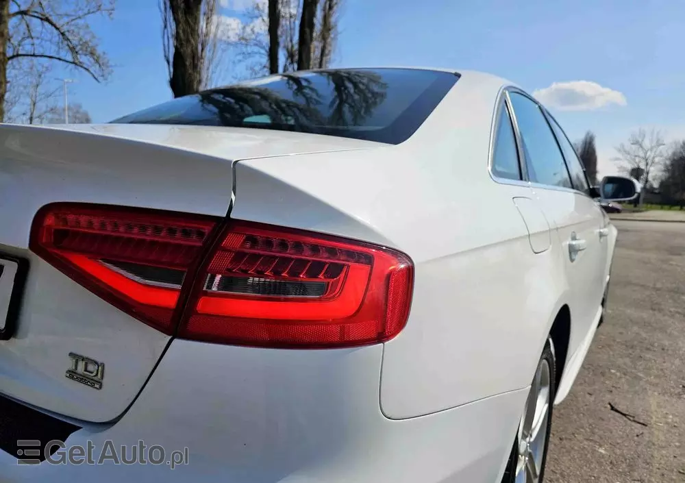 AUDI A4 2.0 TDI Quattro Line