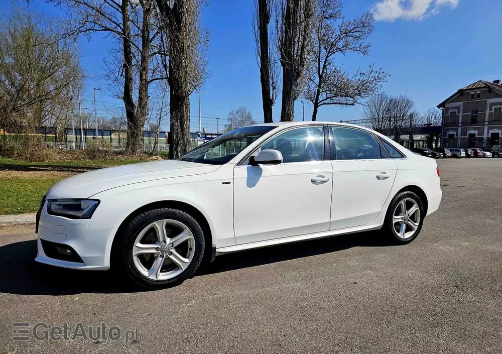 AUDI A4 2.0 TDI Quattro Line