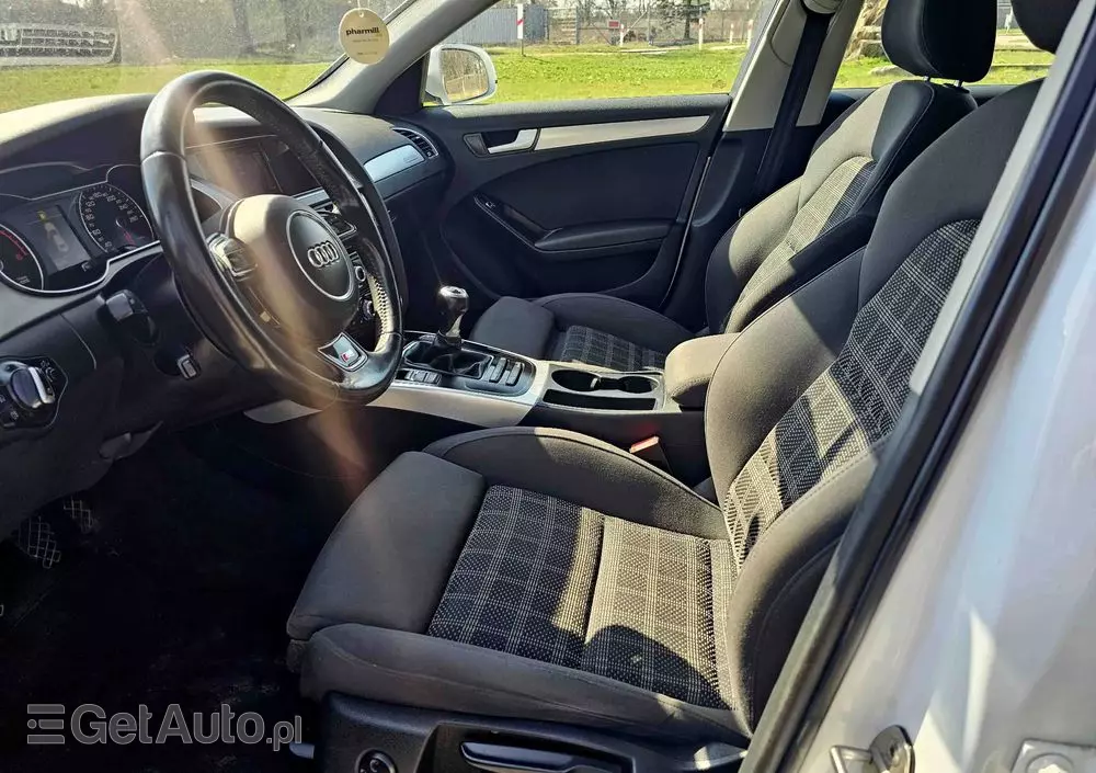 AUDI A4 2.0 TDI Quattro Line