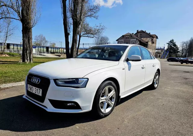 AUDI A4 2.0 TDI Quattro Line