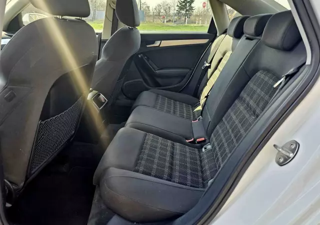 AUDI A4 2.0 TDI Quattro Line