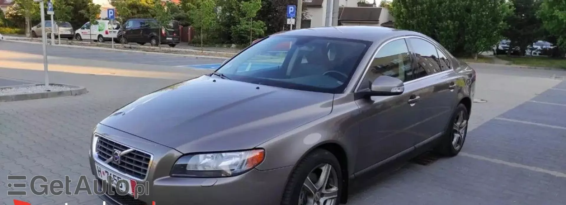 VOLVO S80 