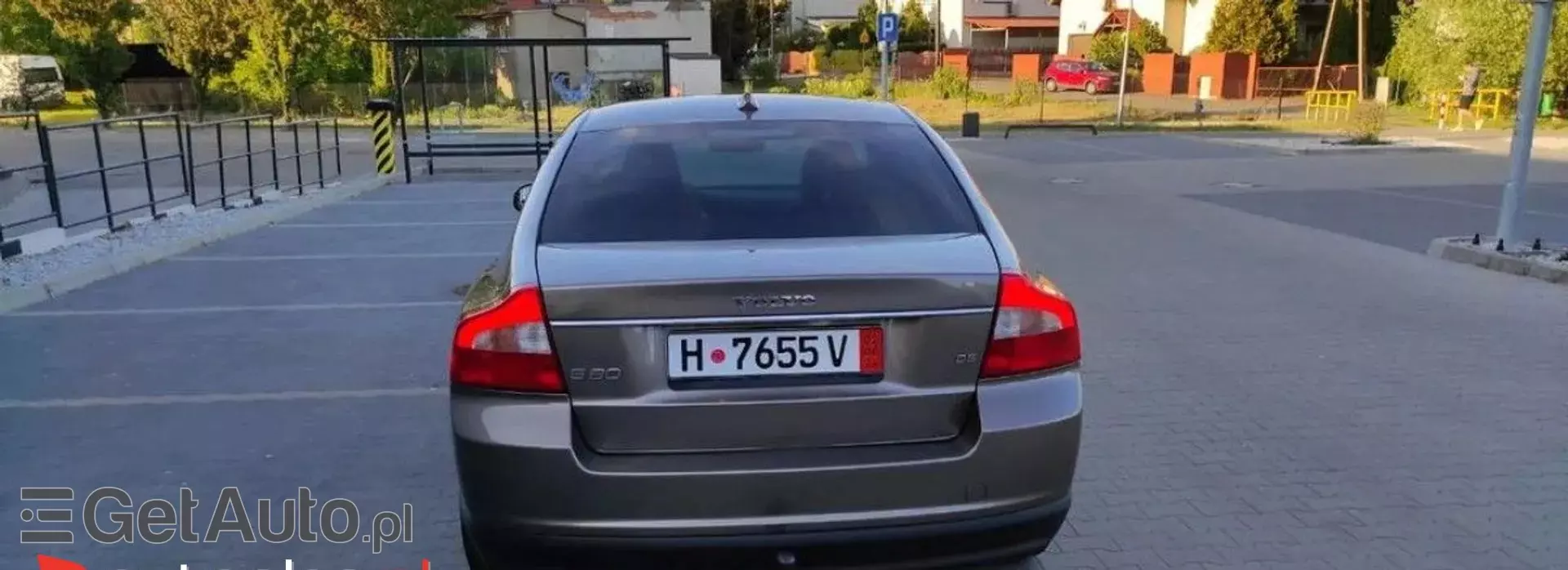 VOLVO S80 