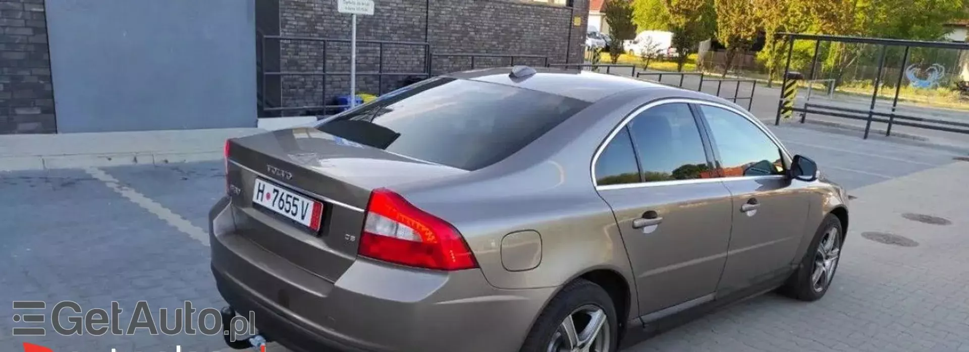 VOLVO S80 