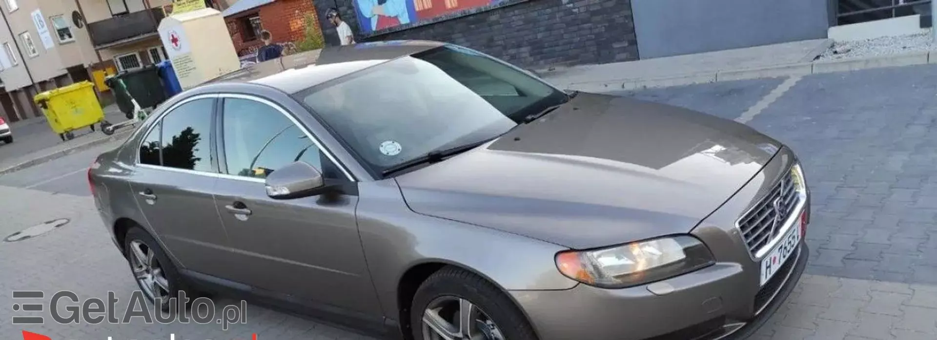 VOLVO S80 