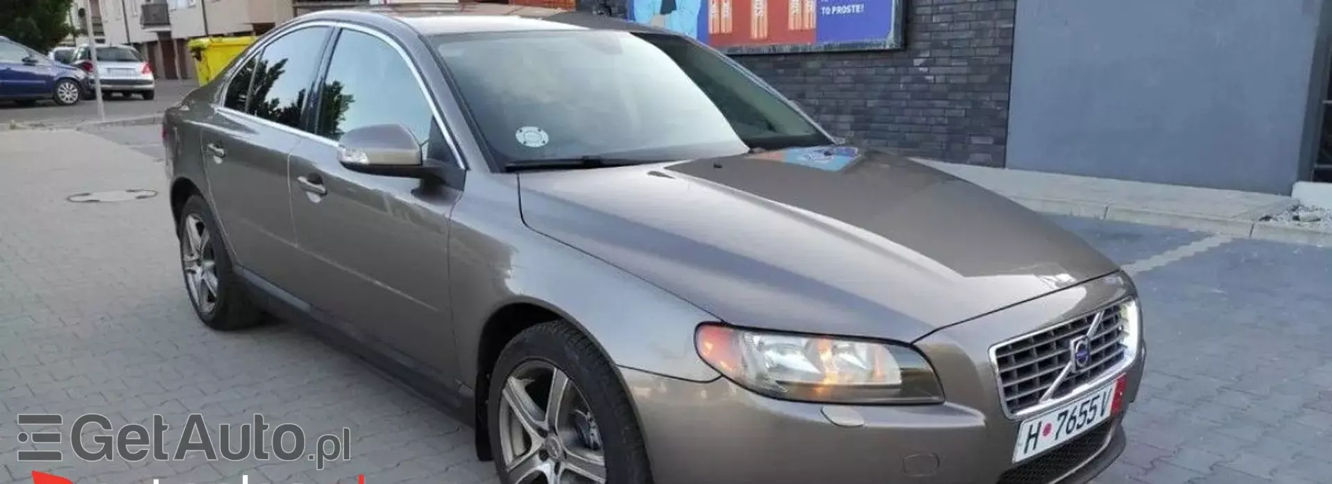 VOLVO S80 