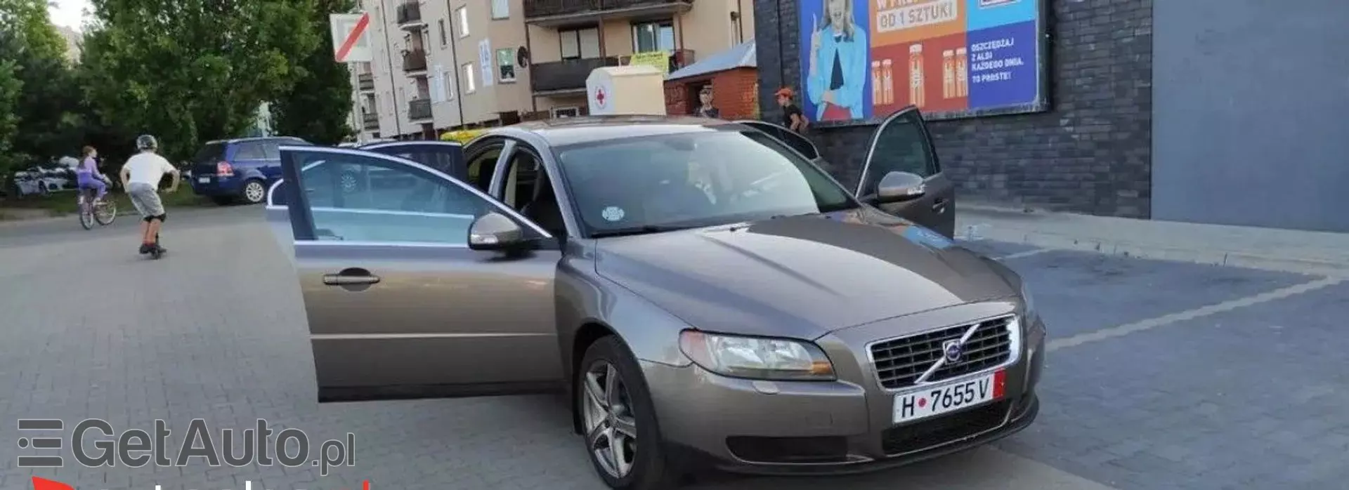 VOLVO S80 