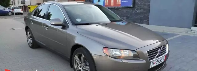 VOLVO S80 