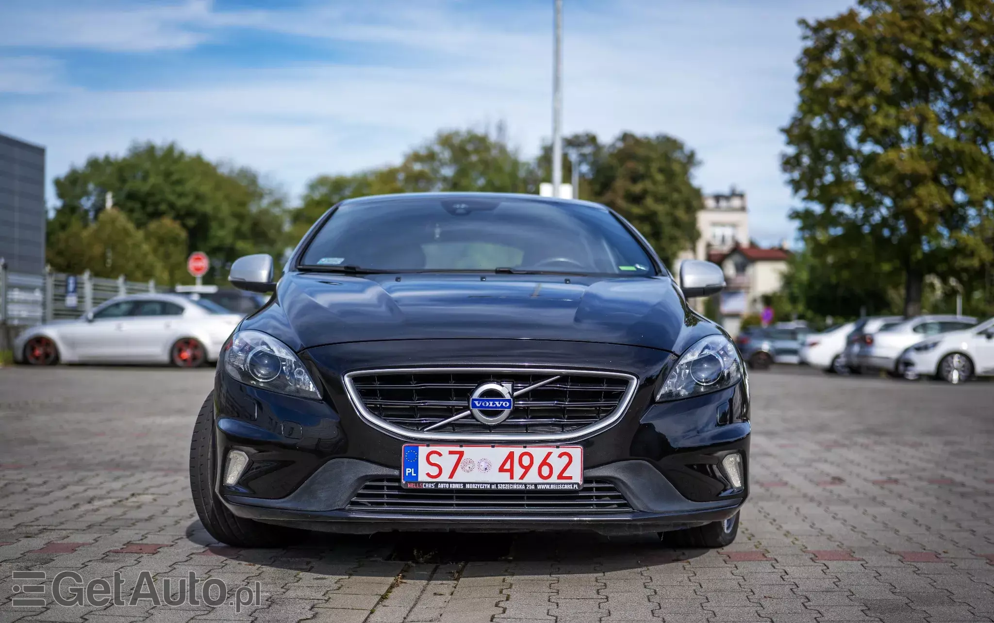 VOLVO V40 