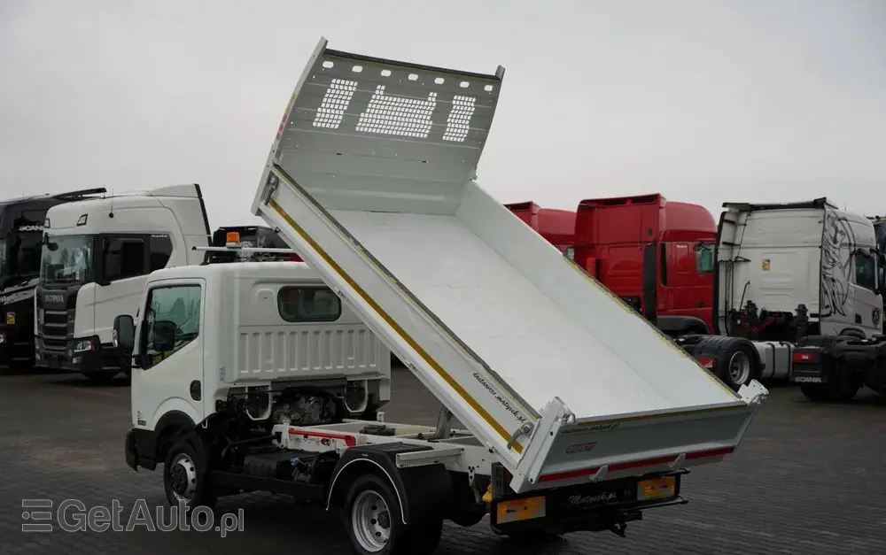 NISSAN CABSTAR  NT 400 / WYWROTKA TYLNOZSYPOWA / BLIŹNIAK / MANUAL / SPROWADZONY 