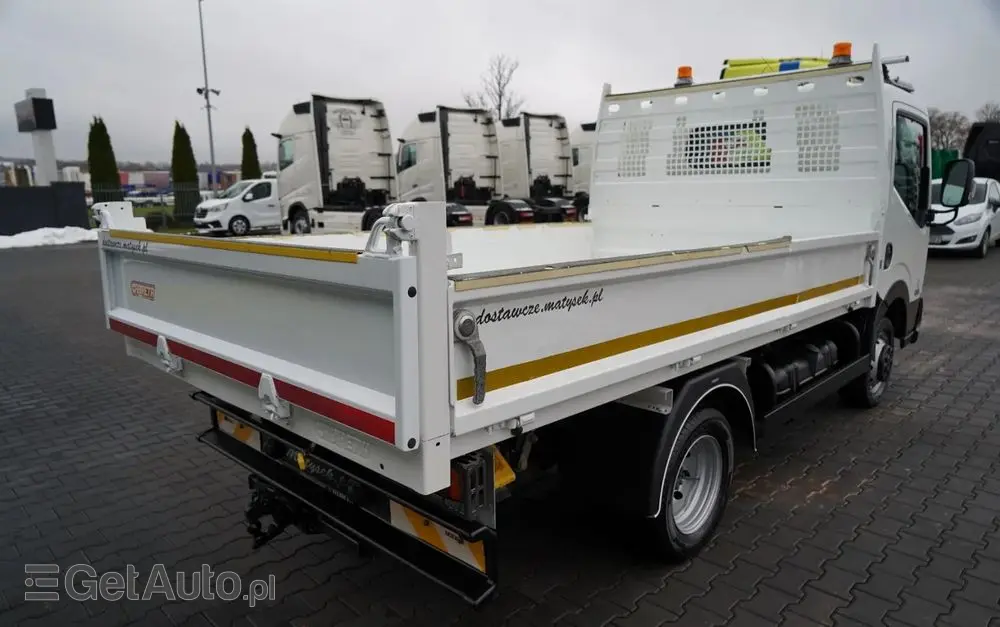 NISSAN CABSTAR  NT 400 / WYWROTKA TYLNOZSYPOWA / BLIŹNIAK / MANUAL / SPROWADZONY 