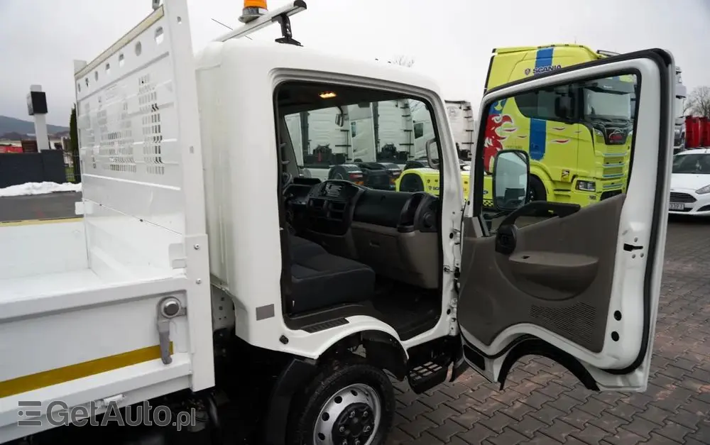 NISSAN CABSTAR  NT 400 / WYWROTKA TYLNOZSYPOWA / BLIŹNIAK / MANUAL / SPROWADZONY 