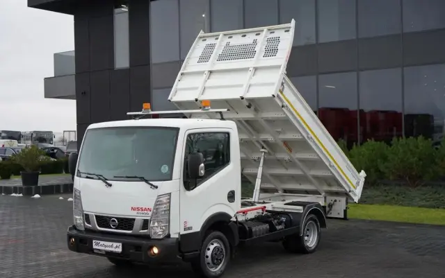NISSAN CABSTAR  NT 400 / WYWROTKA TYLNOZSYPOWA / BLIŹNIAK / MANUAL / SPROWADZONY 
