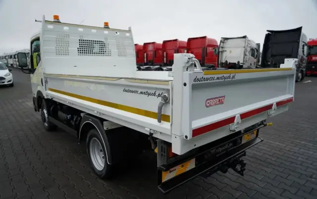 NISSAN CABSTAR  NT 400 / WYWROTKA TYLNOZSYPOWA / BLIŹNIAK / MANUAL / SPROWADZONY 