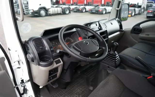 NISSAN CABSTAR  NT 400 / WYWROTKA TYLNOZSYPOWA / BLIŹNIAK / MANUAL / SPROWADZONY 